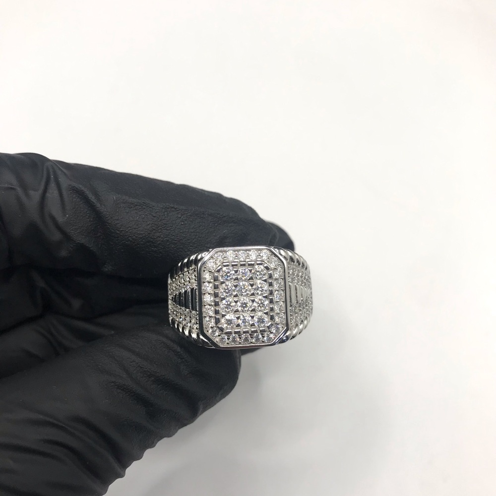 925 Sterling Silver 2.50CT MOISSANITE Men's Ring size 10 or 11 - Picture 13 of 15